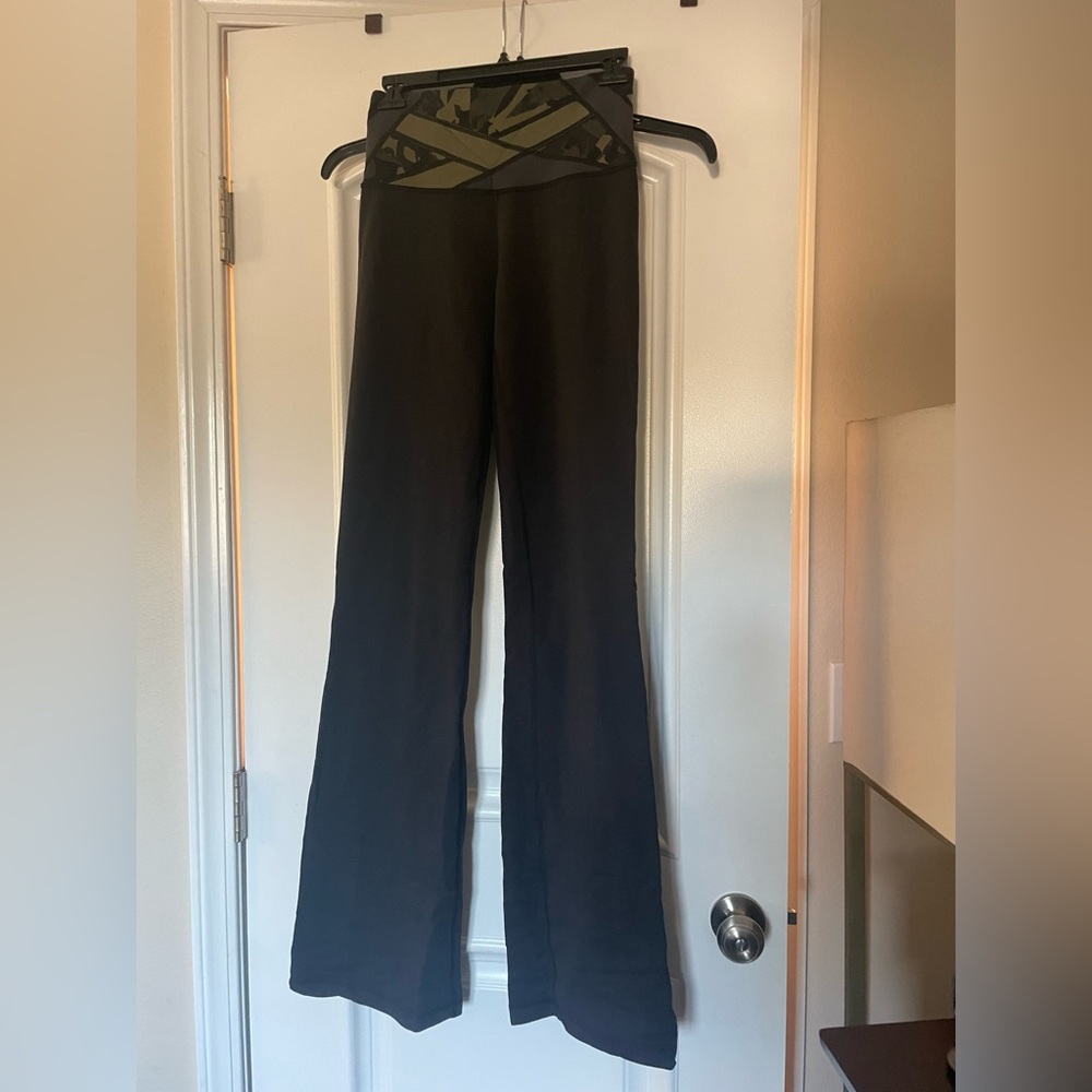 Lululemon align flare pant Size 4